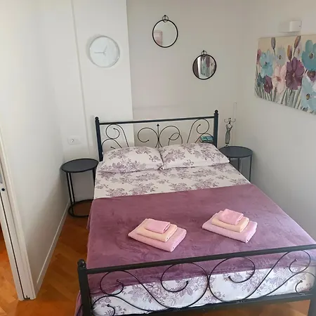 Apartament F&a *