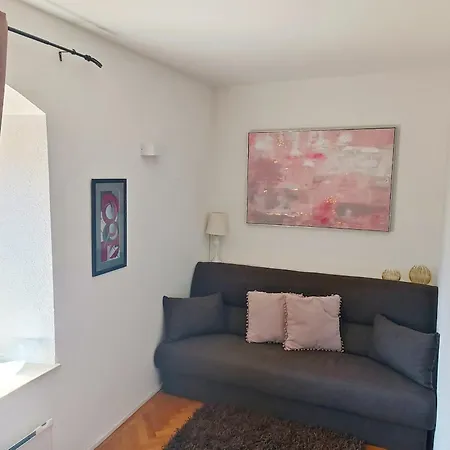 Apartamento F&a Split