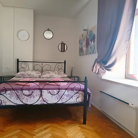 F&a Apartment *